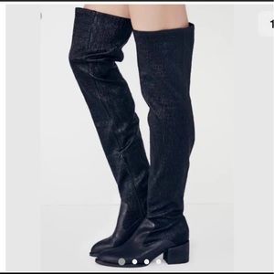 Over the knee Jeffrey Campbell free people boots